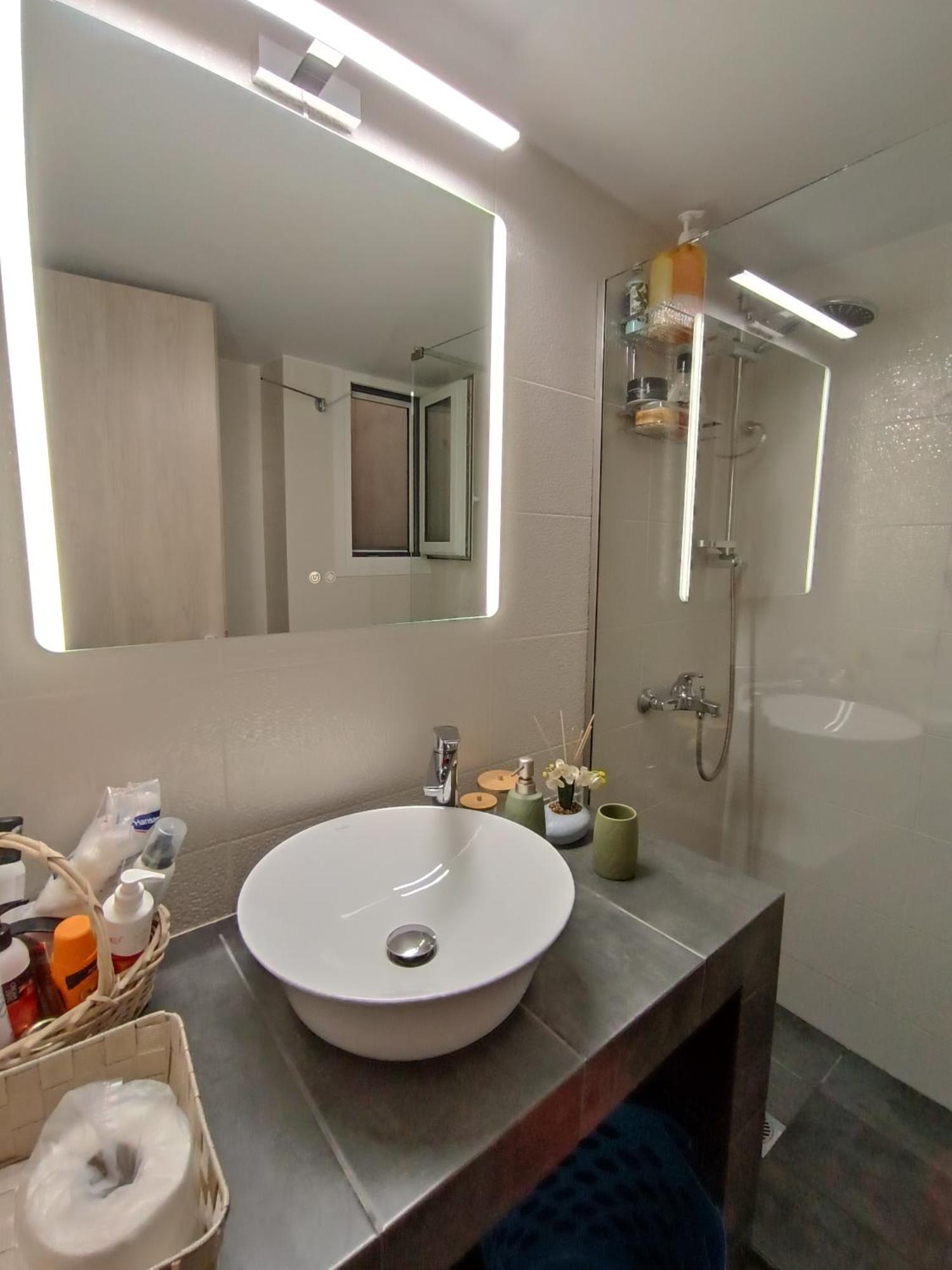 Luxury & Spacious Apartment In 아테네 외부 사진